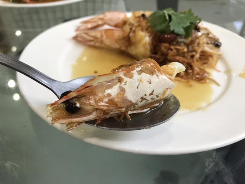 กุ้งราดซอสมะขาม