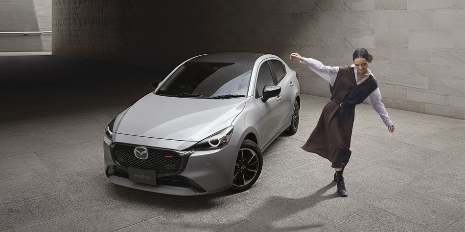 Mazda 2 Sedan 2023