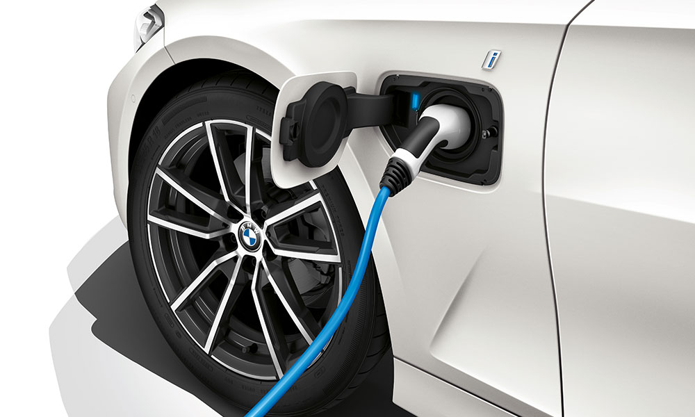 BMW 330e Plug-In Hybrid