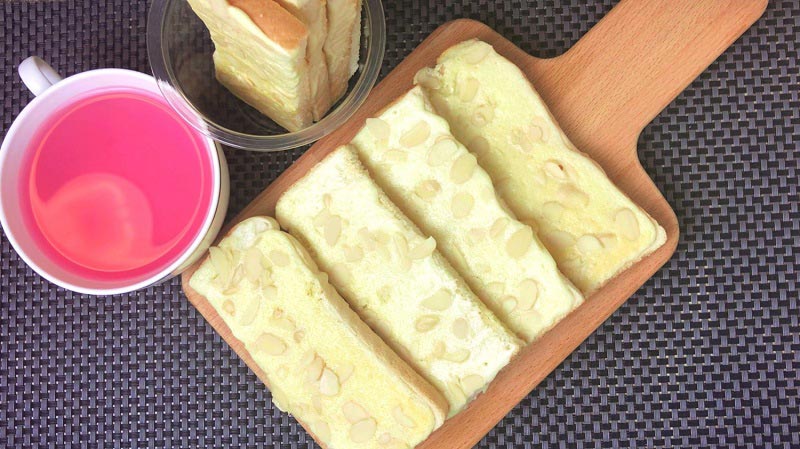 ขนมปังกรอบ