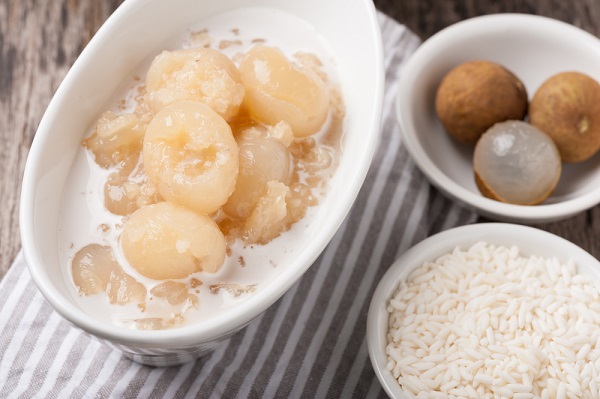 ข้าวเหนียวเปียกลำไย