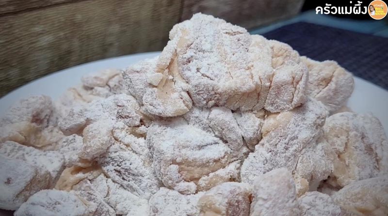 หมูสามชั้นทอดคั่วพริกเกลือ