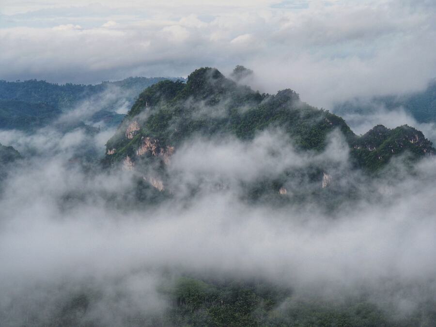 หุบเหววังบาดาล