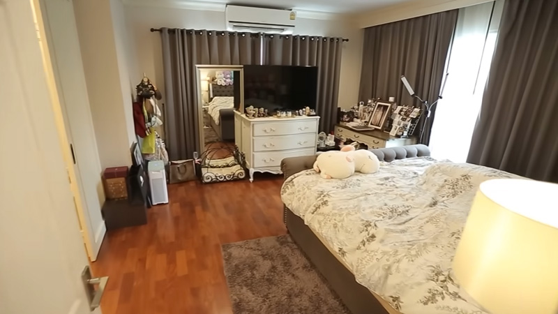 บ้าน น้ำตาล ชลิตา