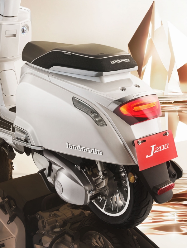 lambretta j200