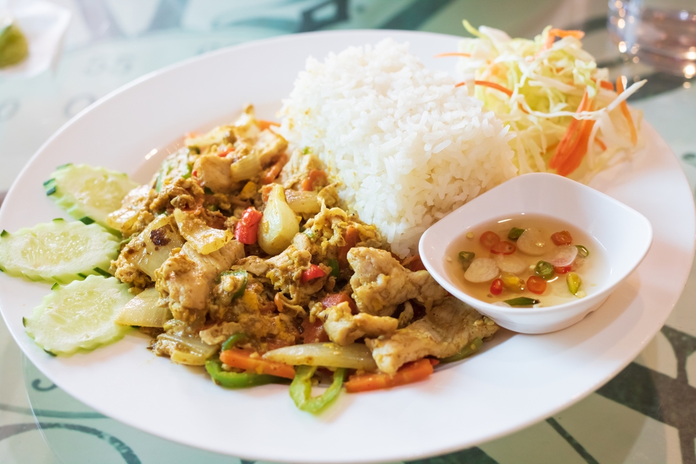 หมูผัดผงกะหรี่