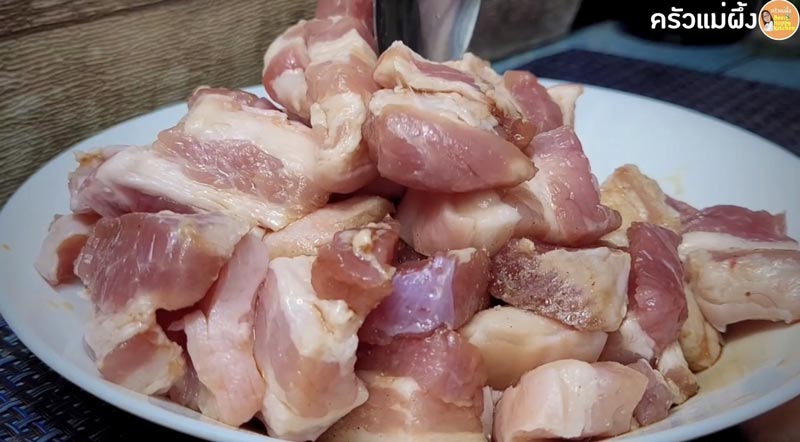 หมูสามชั้นทอดคั่วพริกเกลือ