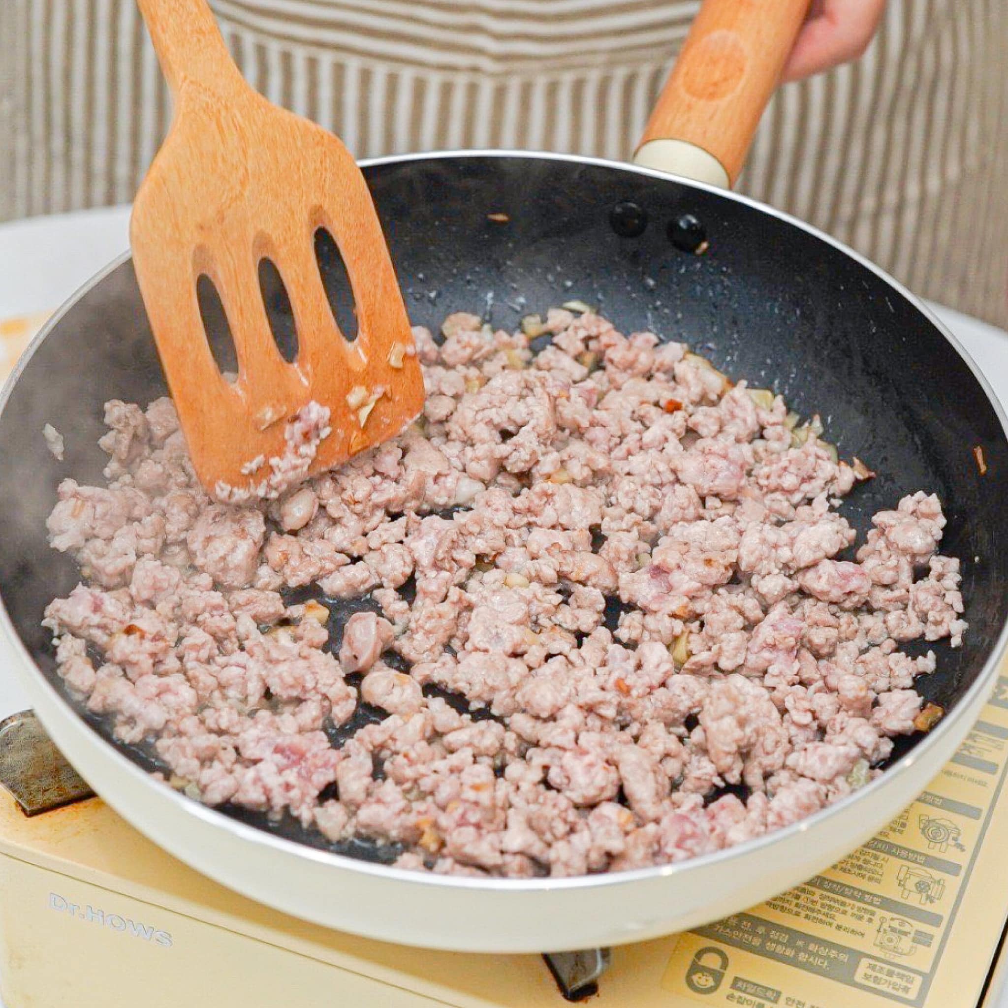 หมูสับเห็ดผัดน้ำมันหอย