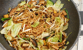 ผัดหมี่เจ
