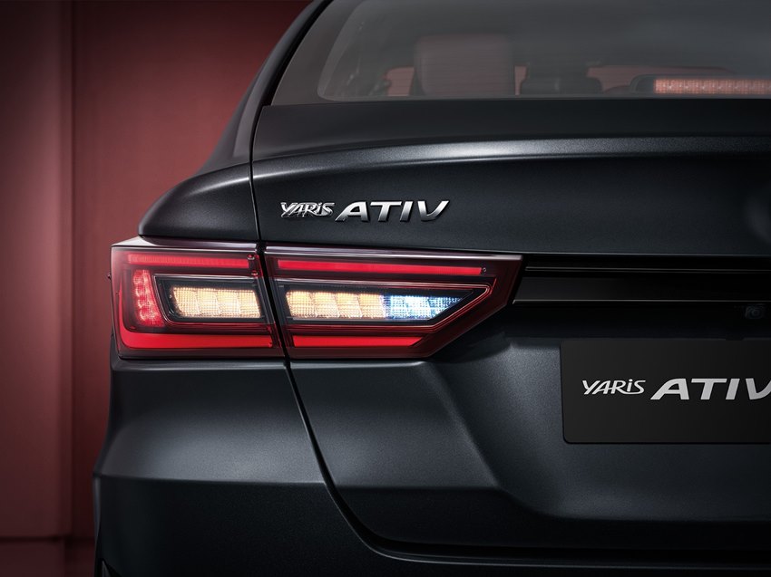 toyota yaris ativ