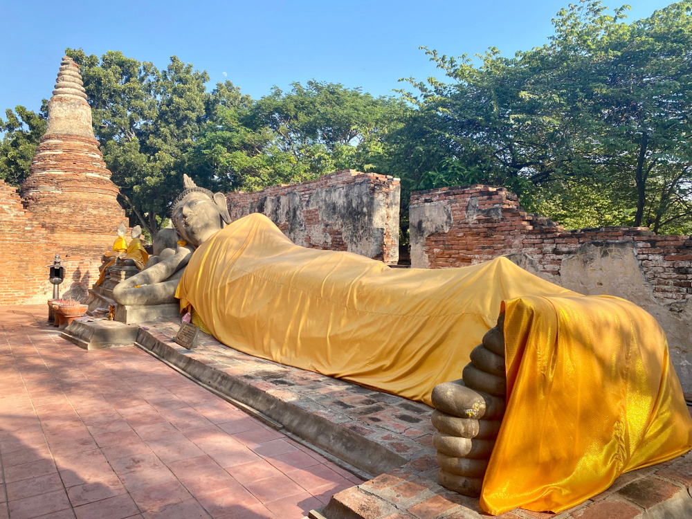 ไหว้พระนอนอยุธยา วัดพุทไธศวรรย์