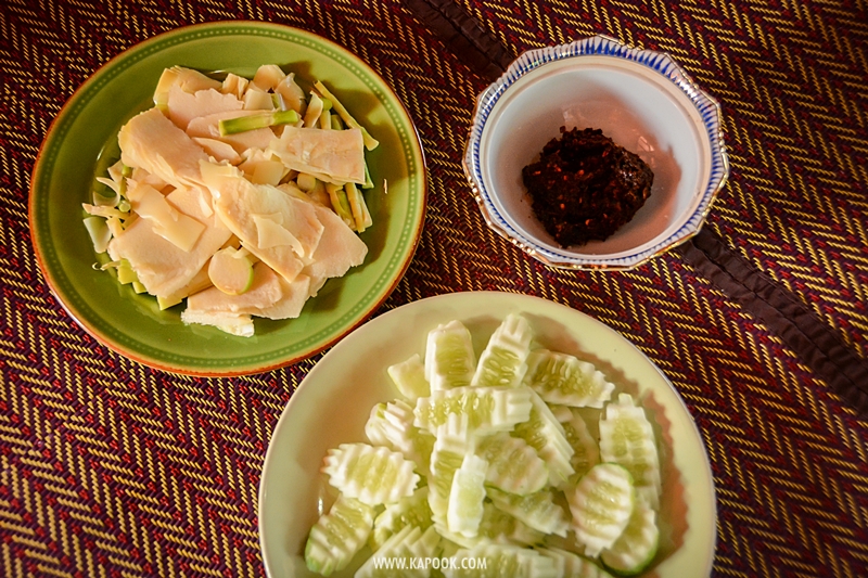 เที่ยวสุพรรณบุรี