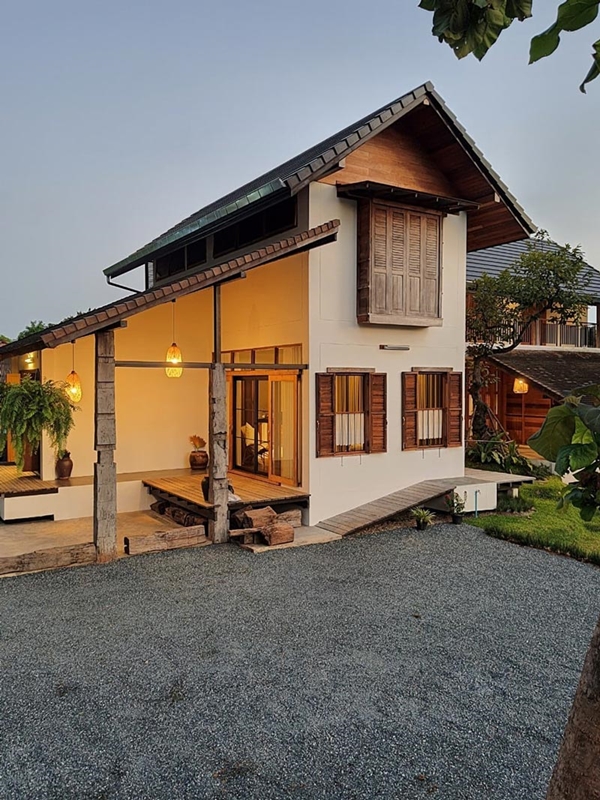 แบบบ้านไทยร่วมสมัย บ้านสองชั้นยกพื้นสูง