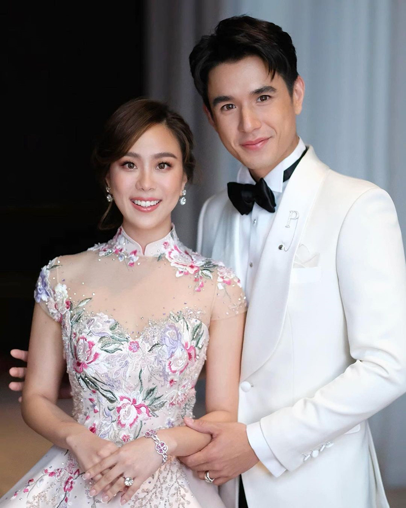 นิว ชัยพล ควงแขน เมษา เข้าพิธีหมั้น