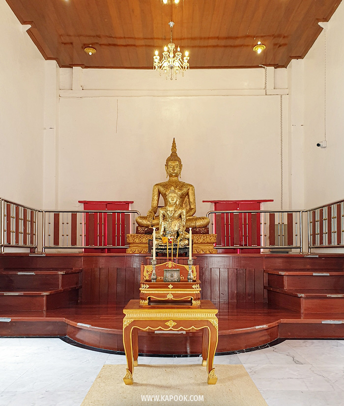 วิหารสามหลวงพ่อ