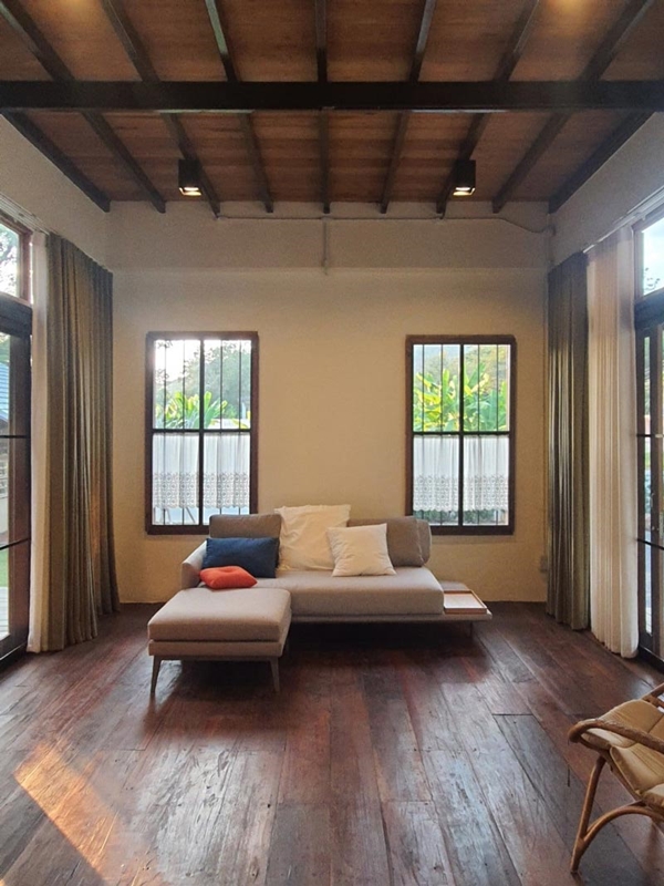 แบบบ้านไทยร่วมสมัย บ้านสองชั้นยกพื้นสูง