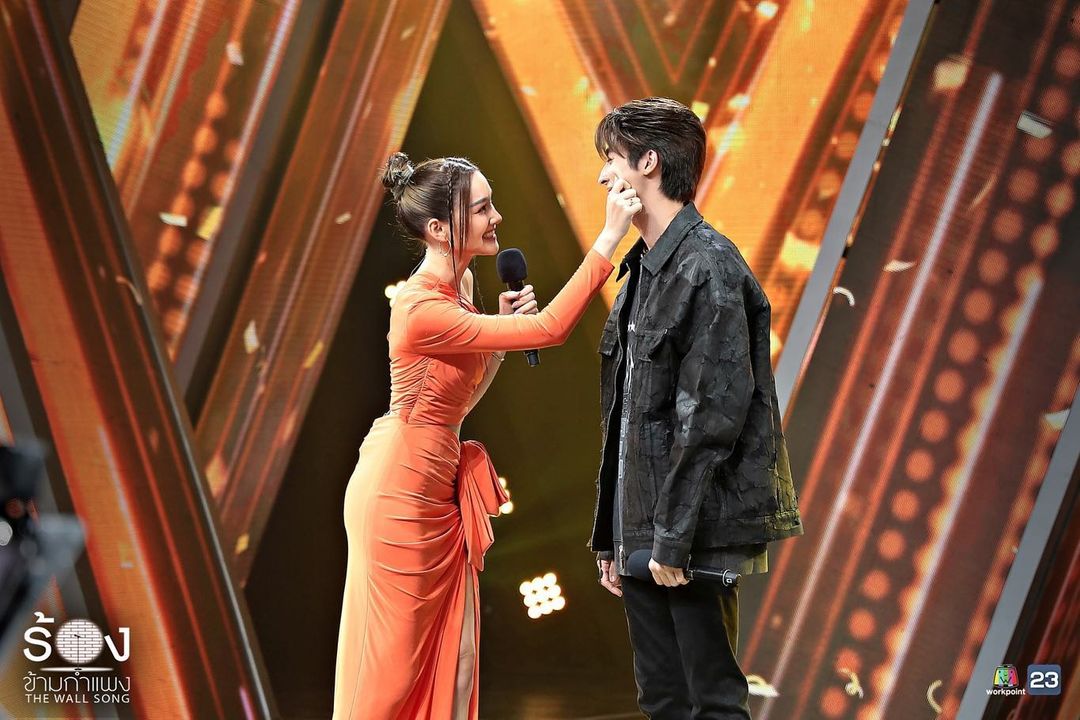 The Wall Song ร้องข้ามกำแพง