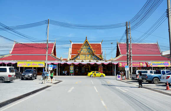 วัดไร่ขิง ที่จอดรถ