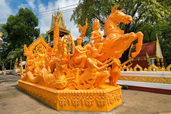 ประเพณีแห่เทียนพรรษา
