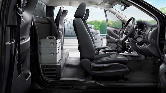 nissan navara King Cab 2022