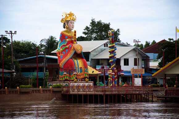 ที่เที่ยวนครสวรรค์ เจ้าแม่ทับทิม