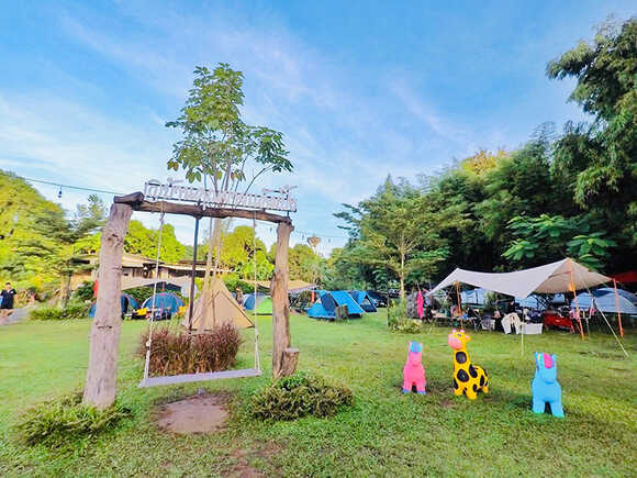 ลานกางเต็นท์ จ.นครนายก