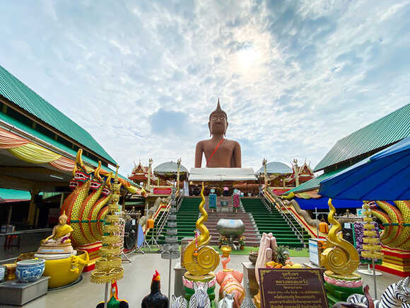 วัดกลางบางพระ