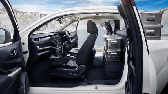 nissan navara 2024