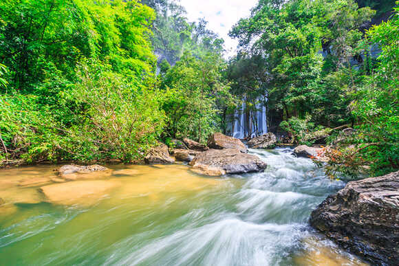 น้ำตกห้วยหลวง อุบลราชธานี เที่ยวช่วงไหน