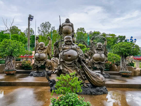 อเนกกุศลศาลา (วิหารเซียน) จังหวัดชลบุรี