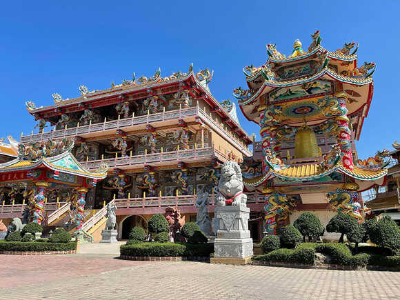 วิหารเทพสถิตพระกิติเฉลิม (ศาลเจ้าหน่าจาซาไท้จื้อ) จังหวัดชลบุรี