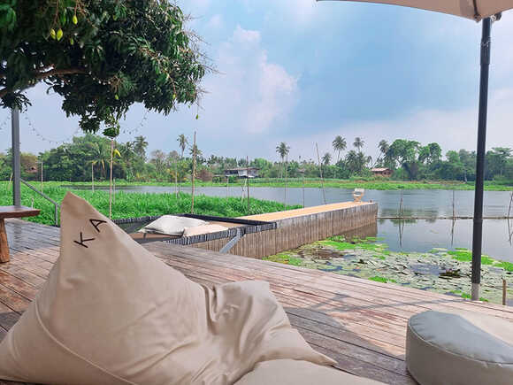 คาเฟ่ริมน้ำ ใกล้กรุงเทพ