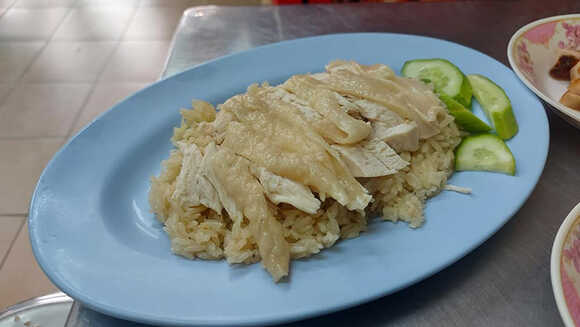 ข้าวมันไก่ป้าเล็ก ท่าดินแดง